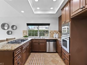 4 Aberdeen Street, Irvine CA 92620