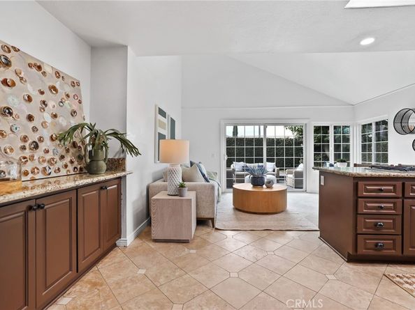 4 Aberdeen Street, Irvine CA 92620