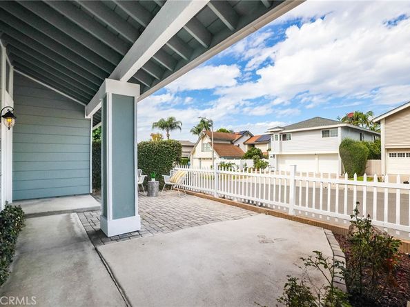 4 Aberdeen Street, Irvine CA 92620