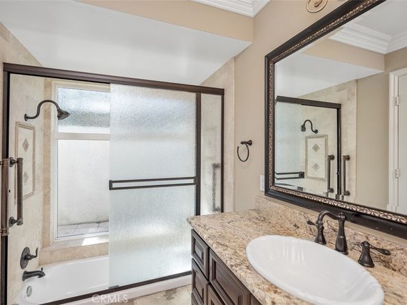 5011 Duverney, Laguna Woods CA 92637