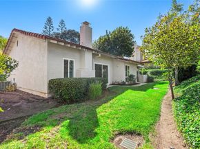 5011 Duverney, Laguna Woods CA 92637