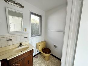 9519 La Reina, Downey CA 90240