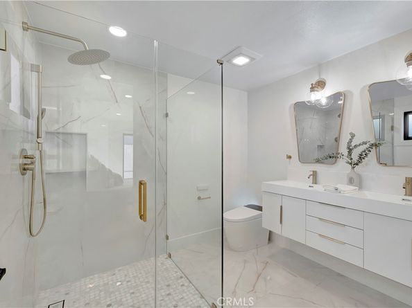 21211 Binghampton Circle, Huntington Beach CA 92646