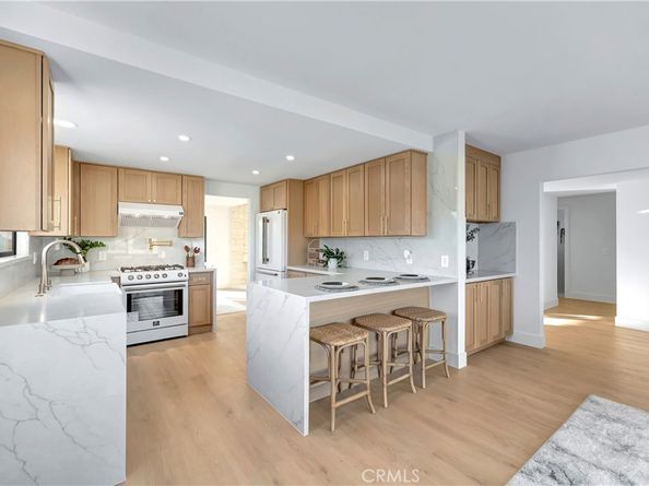 21211 Binghampton Circle, Huntington Beach CA 92646