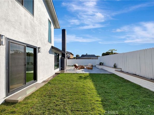 21211 Binghampton Circle, Huntington Beach CA 92646