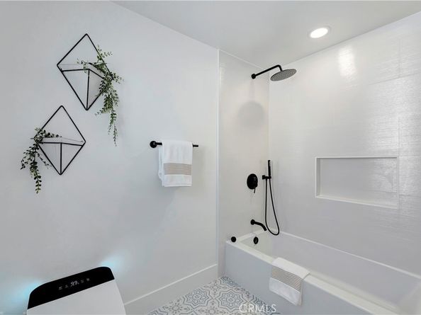 21211 Binghampton Circle, Huntington Beach CA 92646