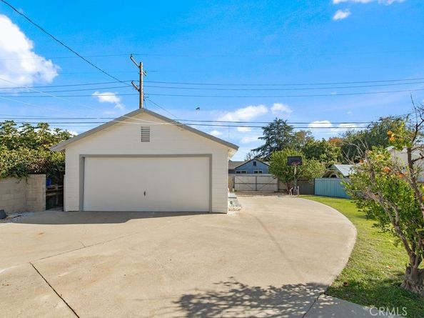 922 N 4th Avenue, Upland CA 91786