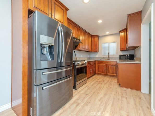 922 N 4th Avenue, Upland CA 91786