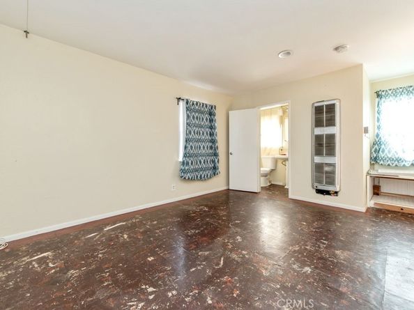 922 N 4th Avenue, Upland CA 91786