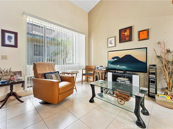 5307 N Barranca Avenue I, Covina CA 91722
