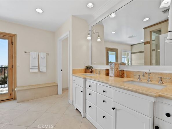 2818 Forrester Drive, Los Angeles CA 90064