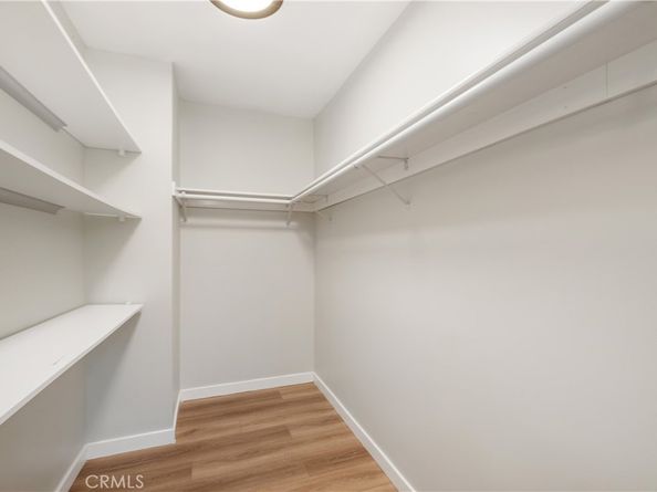 5157 6th Avenue, Los Angeles CA 90043