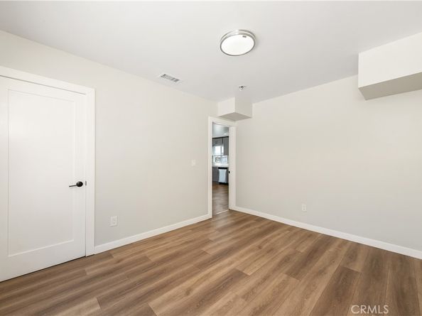 5157 6th Avenue, Los Angeles CA 90043