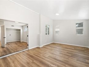 5157 6th Avenue, Los Angeles CA 90043