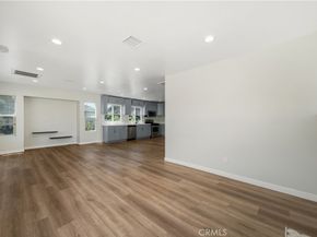 5157 6th Avenue, Los Angeles CA 90043