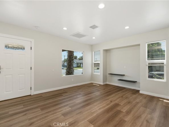 5157 6th Avenue, Los Angeles CA 90043