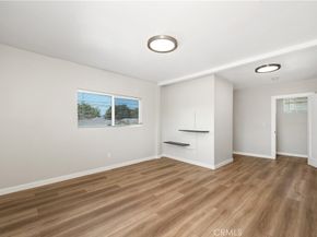 5157 6th Avenue, Los Angeles CA 90043