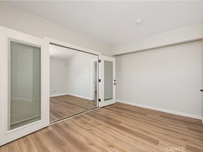 5157 6th Avenue, Los Angeles CA 90043