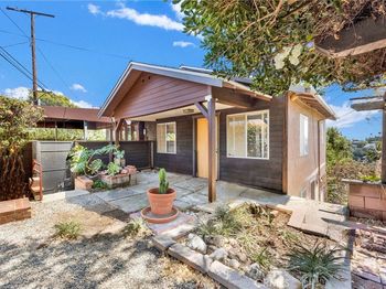 579 Crane Boulevard