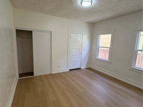 1030 W 88th Street 1/4, Los Angeles CA 90044