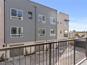 9423 1/2 N Sepulveda Blvd. 3, North Hills CA 91343