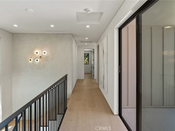 14738 Otsego Street, Sherman Oaks CA 91403