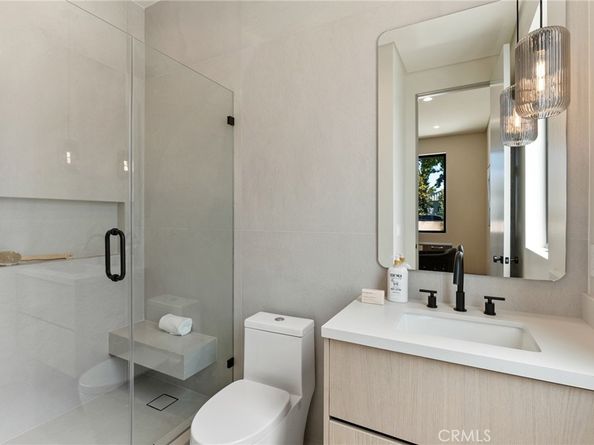 14738 Otsego Street, Sherman Oaks CA 91403