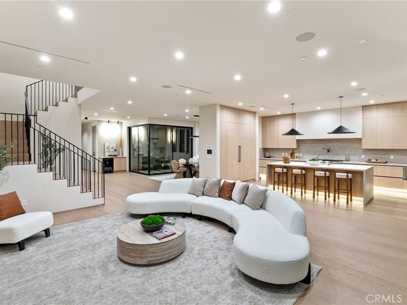 14738 Otsego Street, Sherman Oaks CA 91403