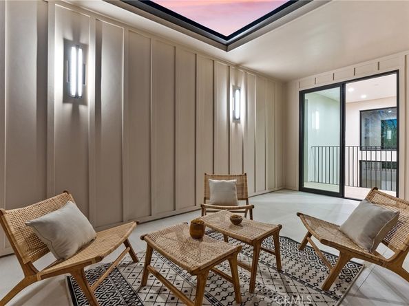 14738 Otsego Street, Sherman Oaks CA 91403