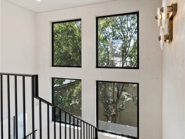 14738 Otsego Street, Sherman Oaks CA 91403