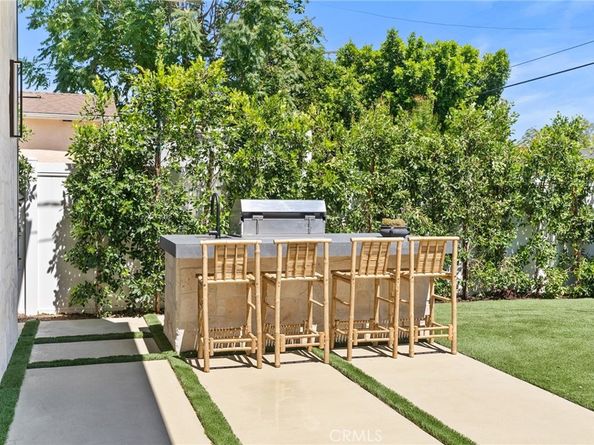 14738 Otsego Street, Sherman Oaks CA 91403