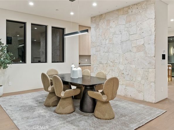 14738 Otsego Street, Sherman Oaks CA 91403