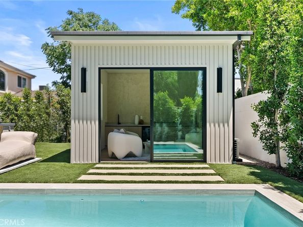 14738 Otsego Street, Sherman Oaks CA 91403