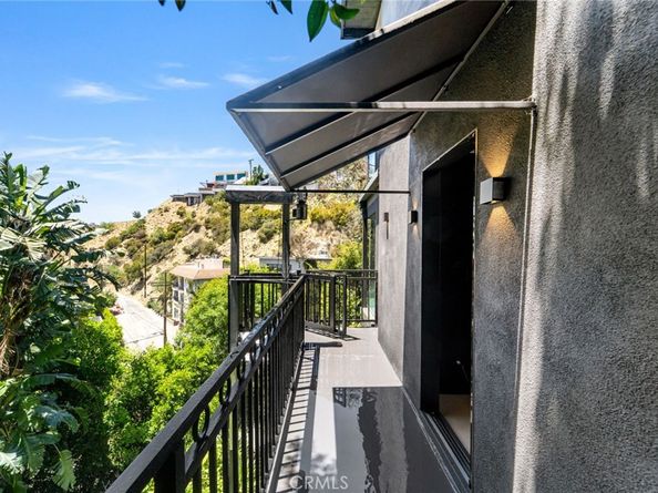1782 Viewmont Drive, Los Angeles CA 90069