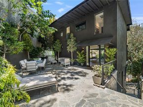 1782 Viewmont Drive, Los Angeles CA 90069