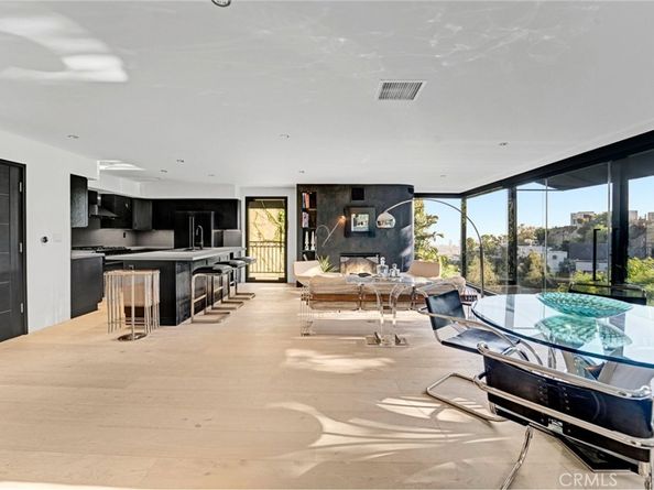 1782 Viewmont Drive, Los Angeles CA 90069