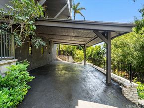 1782 Viewmont Drive, Los Angeles CA 90069