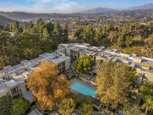 898 Temple 125, Los Angeles CA 90042