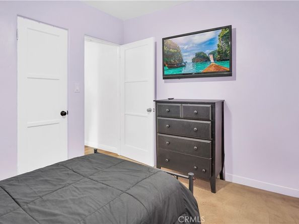 1343 N Whitnall Hwy, Burbank CA 91505