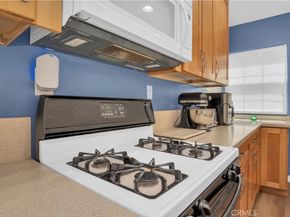 1343 N Whitnall Hwy, Burbank CA 91505