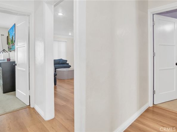 1343 N Whitnall Hwy, Burbank CA 91505