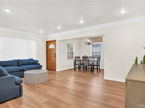 1343 N Whitnall Hwy, Burbank CA 91505