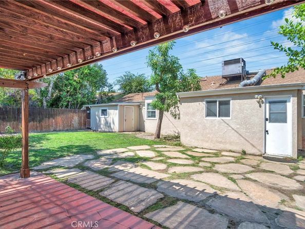 1343 N Whitnall Hwy, Burbank CA 91505