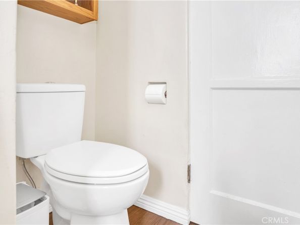 1343 N Whitnall Hwy, Burbank CA 91505