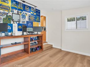 1343 N Whitnall Hwy, Burbank CA 91505