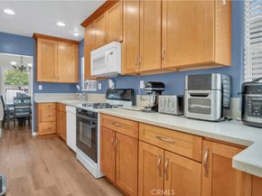 1343 N Whitnall Hwy, Burbank CA 91505