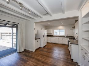 1219 N Lincoln Street, Burbank CA 91506