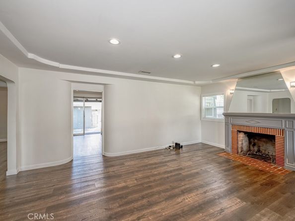 1219 N Lincoln Street, Burbank CA 91506