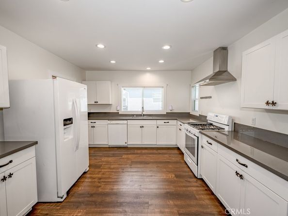 1219 N Lincoln Street, Burbank CA 91506