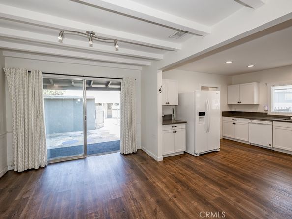 1219 N Lincoln Street, Burbank CA 91506